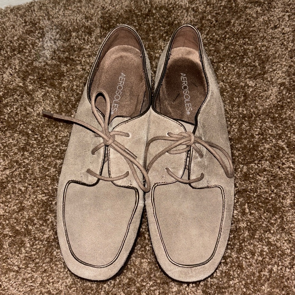 Aerosoles Fly High Beige Suede Shoe